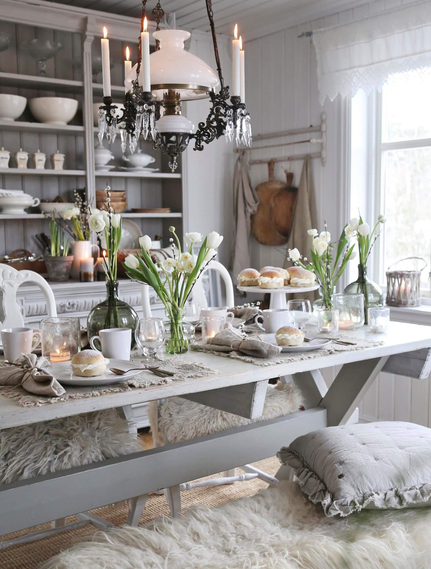 Jeanne d'Arc Living Magazine Issue 1 2024 - Blake & Taylor Chalk Furniture Paint
