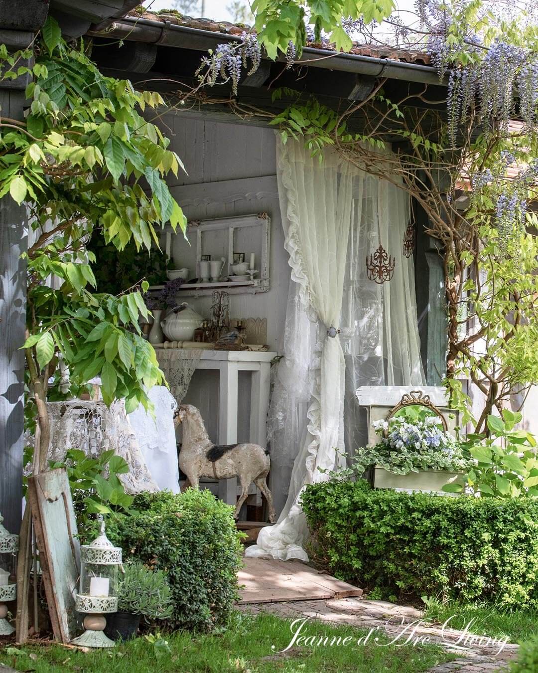 Jeanne d'Arc Living Magazine Issue 3 2025
