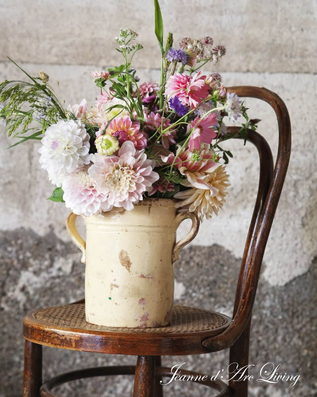 8 Issue (Yearly Equivalent) Subscription to Jeanne d'Arc Living Magazine - Blake & Taylor Chalk Furniture Paint