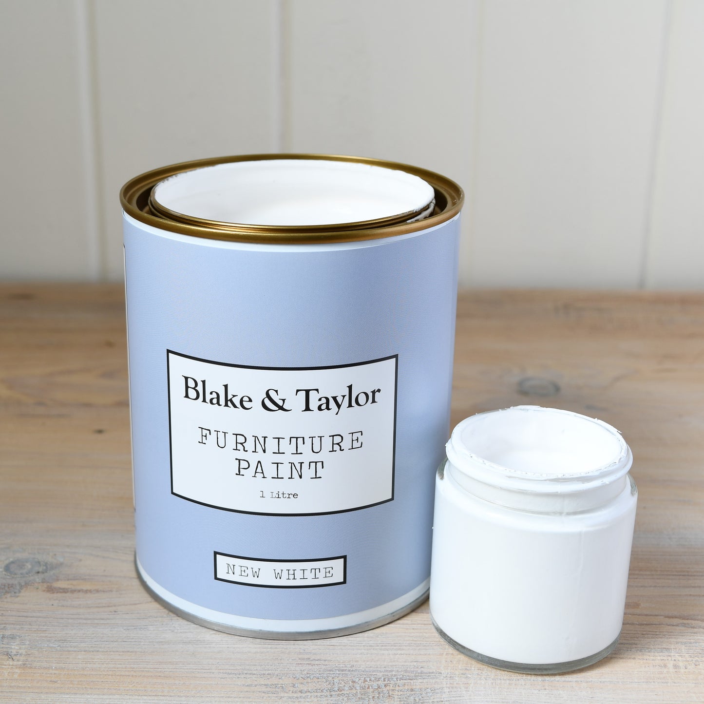 1 litre tin and 120ml pot of Blake & Taylor New White Chalk Furniture Paint