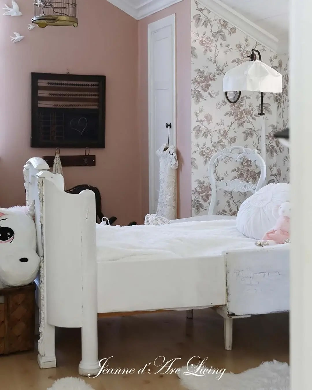 Jeanne d'Arc Living Magazine Issue 2 2026 - Blake & Taylor Chalk Furniture Paint