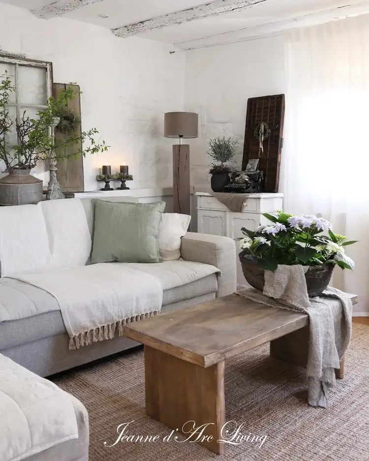 Jeanne d'Arc Living Magazine Issue 3 2026 - Blake & Taylor Chalk Furniture Paint