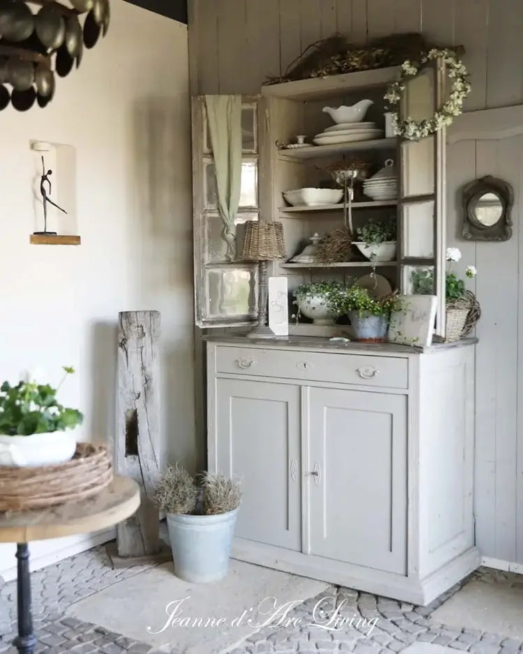 Jeanne d'Arc Living Magazine Issue 3 2026 - Blake & Taylor Chalk Furniture Paint