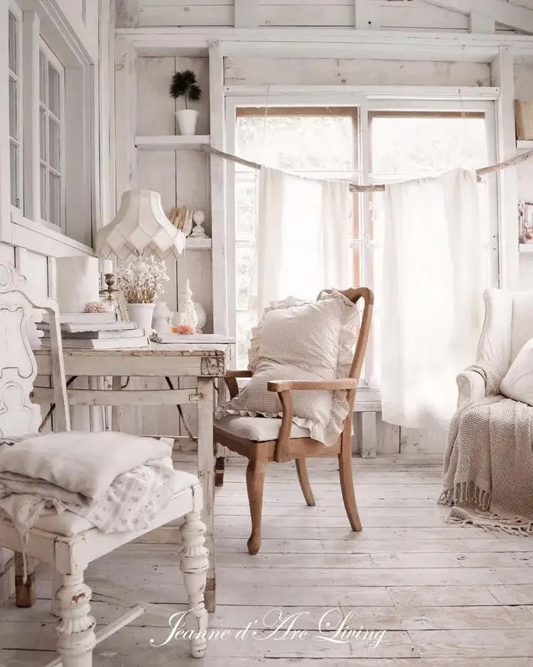 Jeanne d'Arc Living Magazine Issue 4 2026 - Blake & Taylor Chalk Furniture Paint
