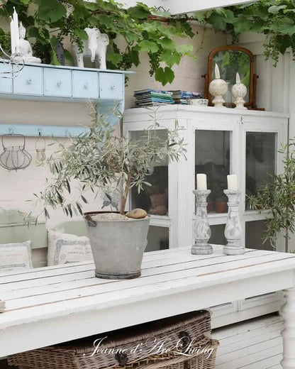 Jeanne d'Arc Living Magazine Issue 6 2026 - Blake & Taylor Chalk Furniture Paint