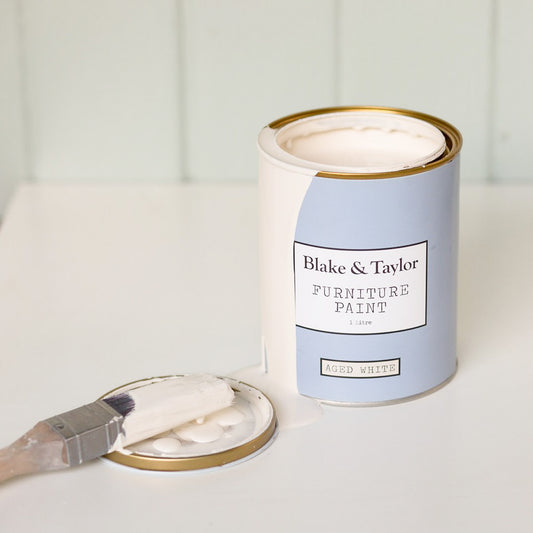 Tin of Aged White 1 Litre Blake & Taylor Paint with brush